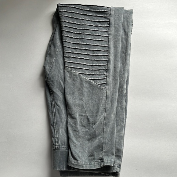 Grey Charlie Paige leggings. Never worn. - Picture 1 of 5